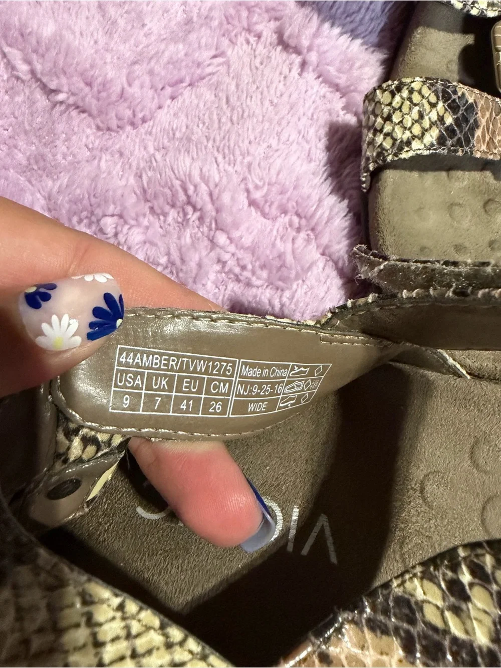 Vionic sandals snake